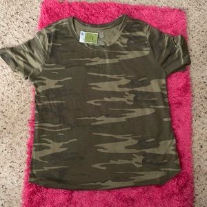 Camouflage fitted top xl